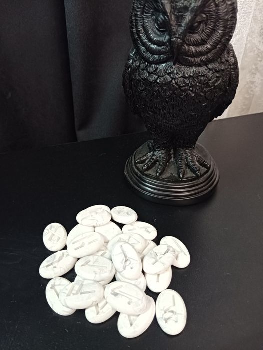 Руны ручной работы из высокопрочного камня