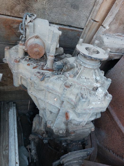 Продам коробку передач на Тойота Surf