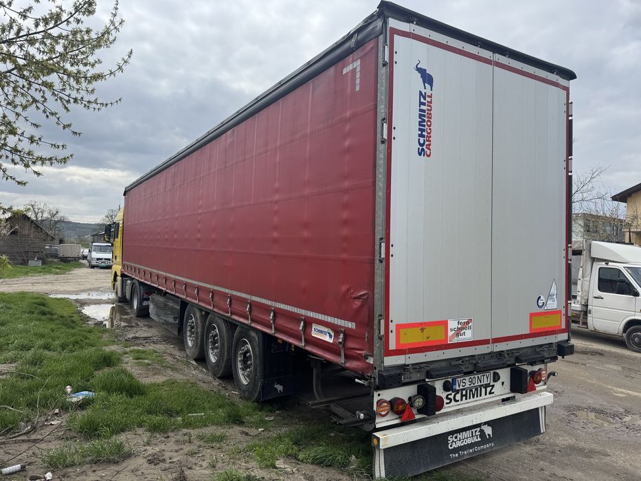 Semiremorca prelata Schmitz recent adusa