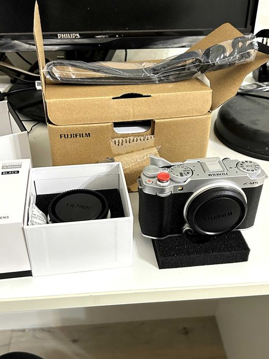 Фотоаппарат Fujifilm X-M5 с объективом Viltrox 28 XF