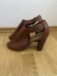 Ghete/ botine decupate marimea 40