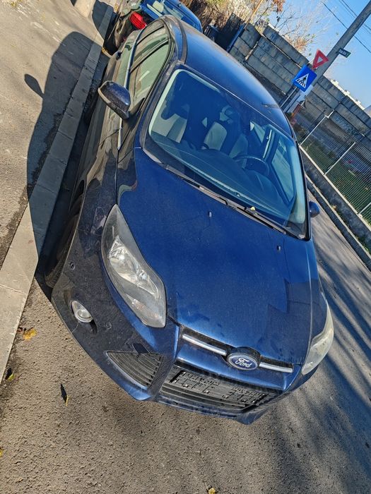 Dezmembrez Ford focus mk3  diesel 1.6