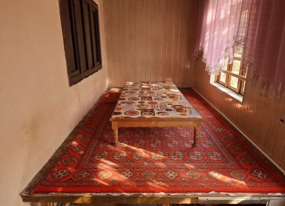 Чирчик шахар
Аранча ваини гарадок   
#3-хона 1-етаж 
Квартира ижара