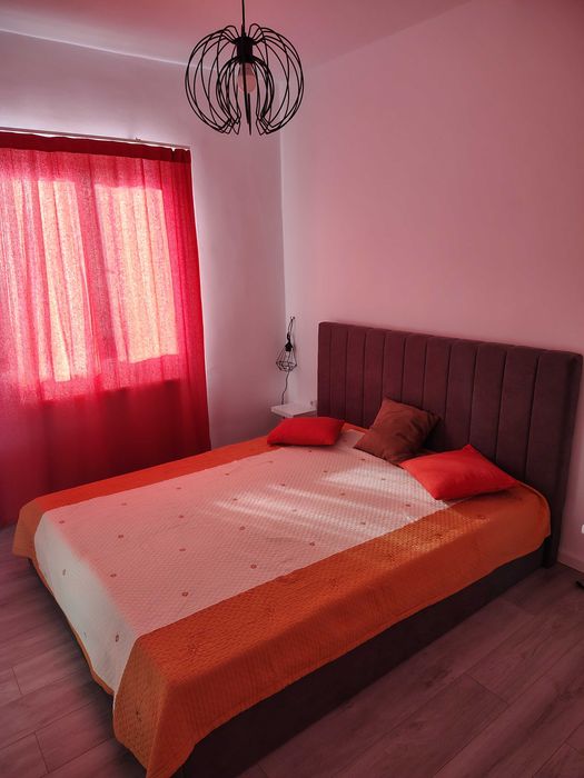 Apartament cochet de închiriat