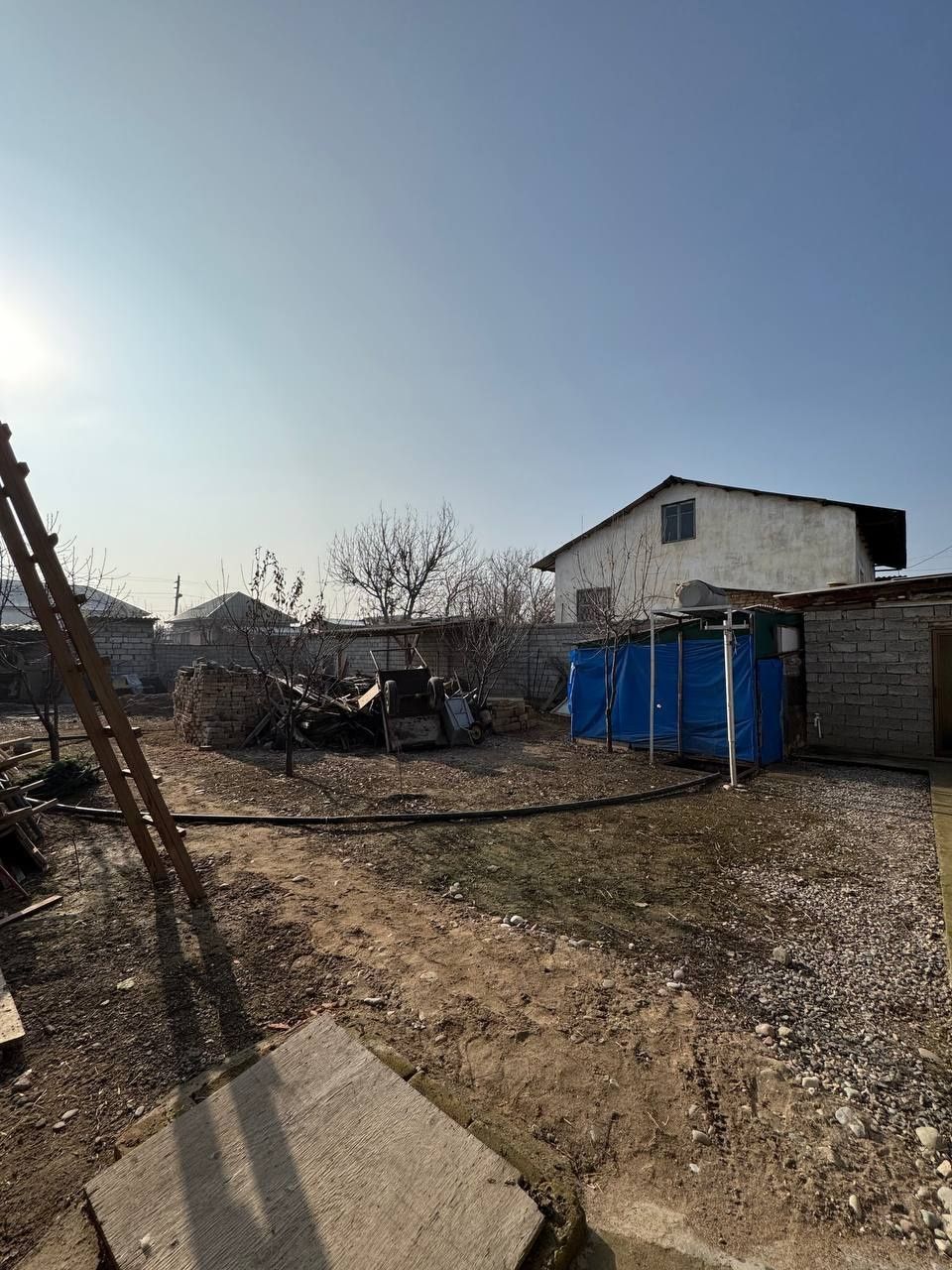 Продаётся земельный участок 2,8-соток Фасад 12-метров
