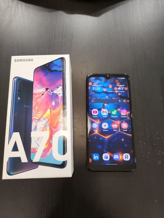 Samsung A70 + Galaxy Watch