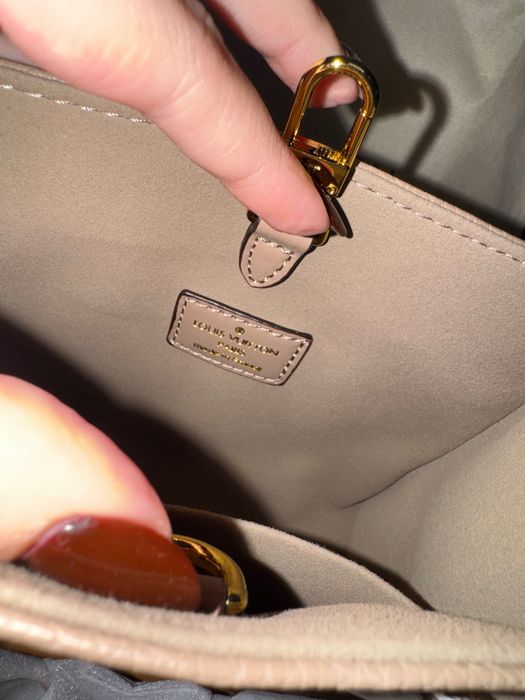 Geanta Louis Vuitton