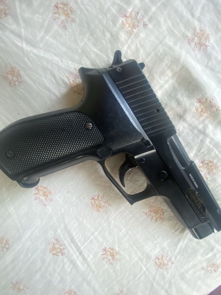 Air Soft пистолет