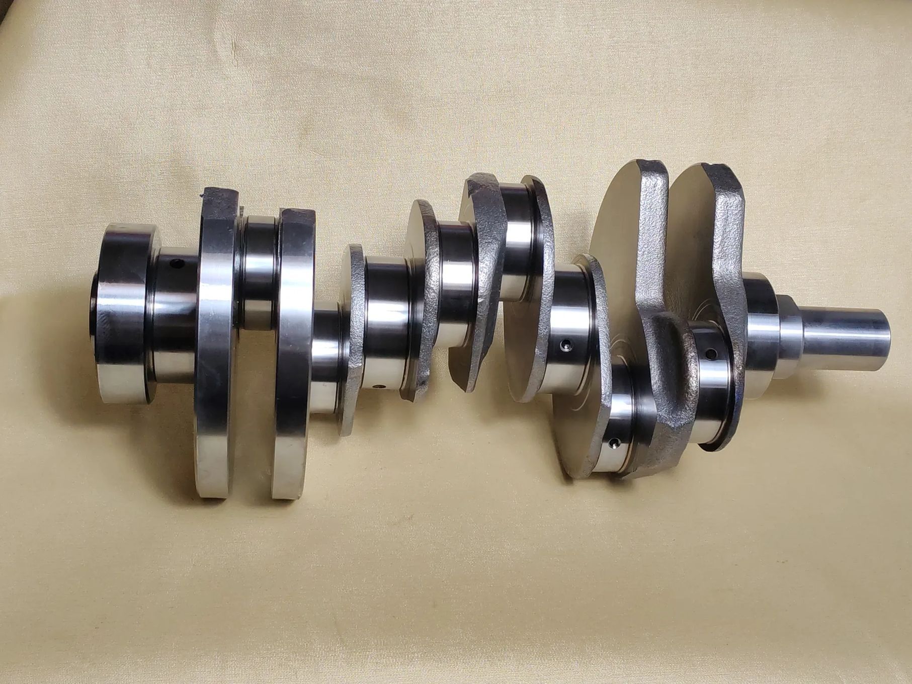 Arbore / vibrochen forjat motor 3.0 diesel V6 306DT Range Rover Sport L320, avem si cuzineti /  vilbrochen 3.0