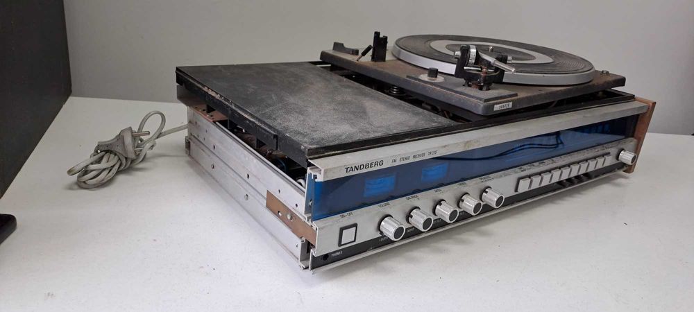 Tandberg TR 220 amp Muzica