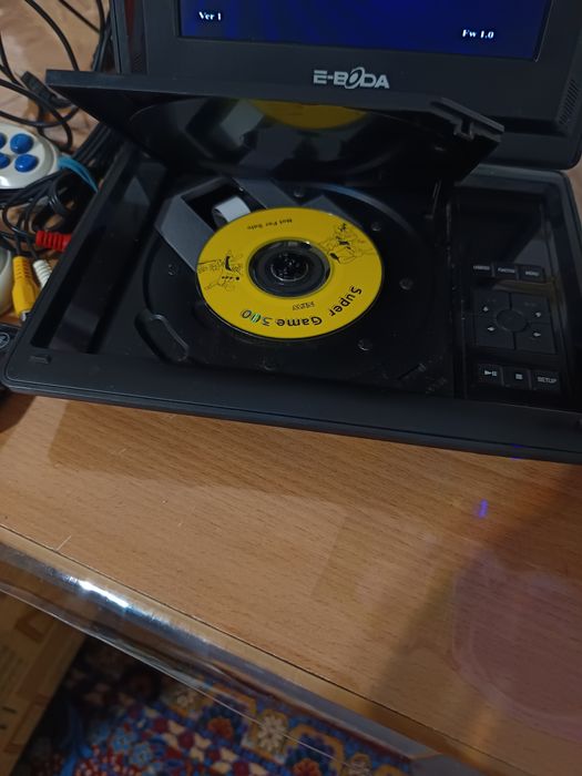 Laptop chrome și unu de jocuri