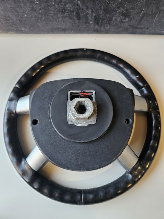 Volan piele + comenzi Ford Focus 2 / Ford Mondeo 3