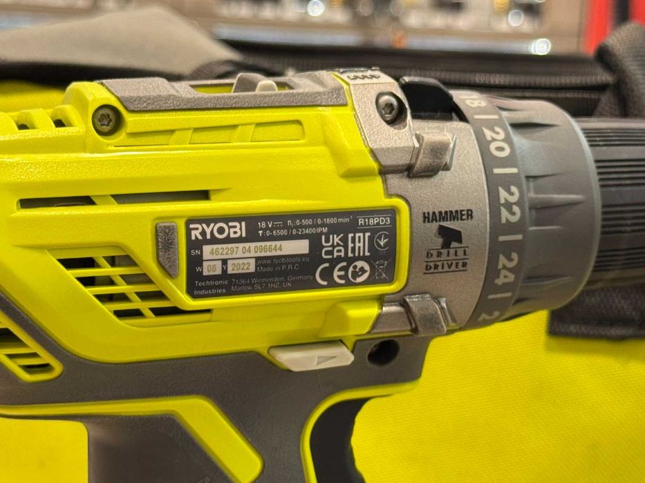 Комплект винтоверти RYOBI R18ID2/ R18PD3 със зарядно