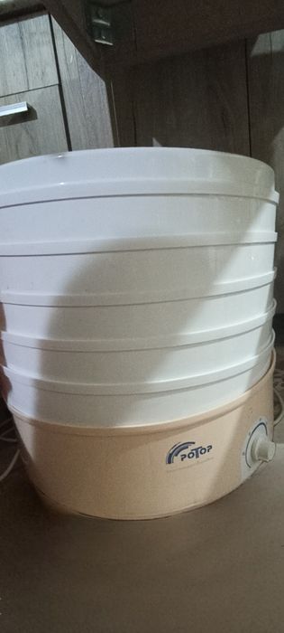 Продам сушилку для фруктов и овощей