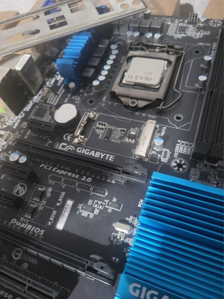 GA-Z77X-D3H plata +i7 3770