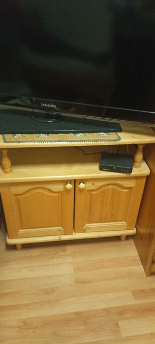 Шкаф за телевизор