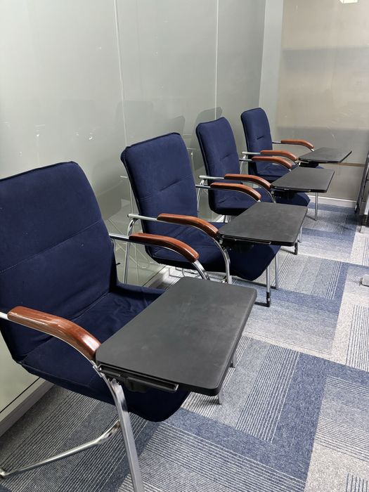 Стул с пюпитером