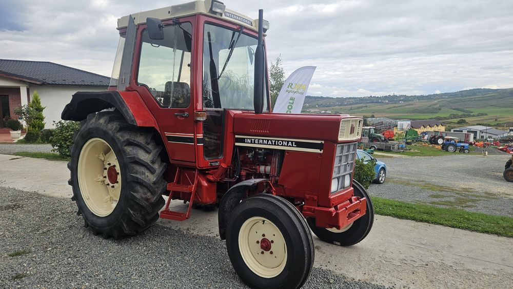 Tractor International 745 XL
