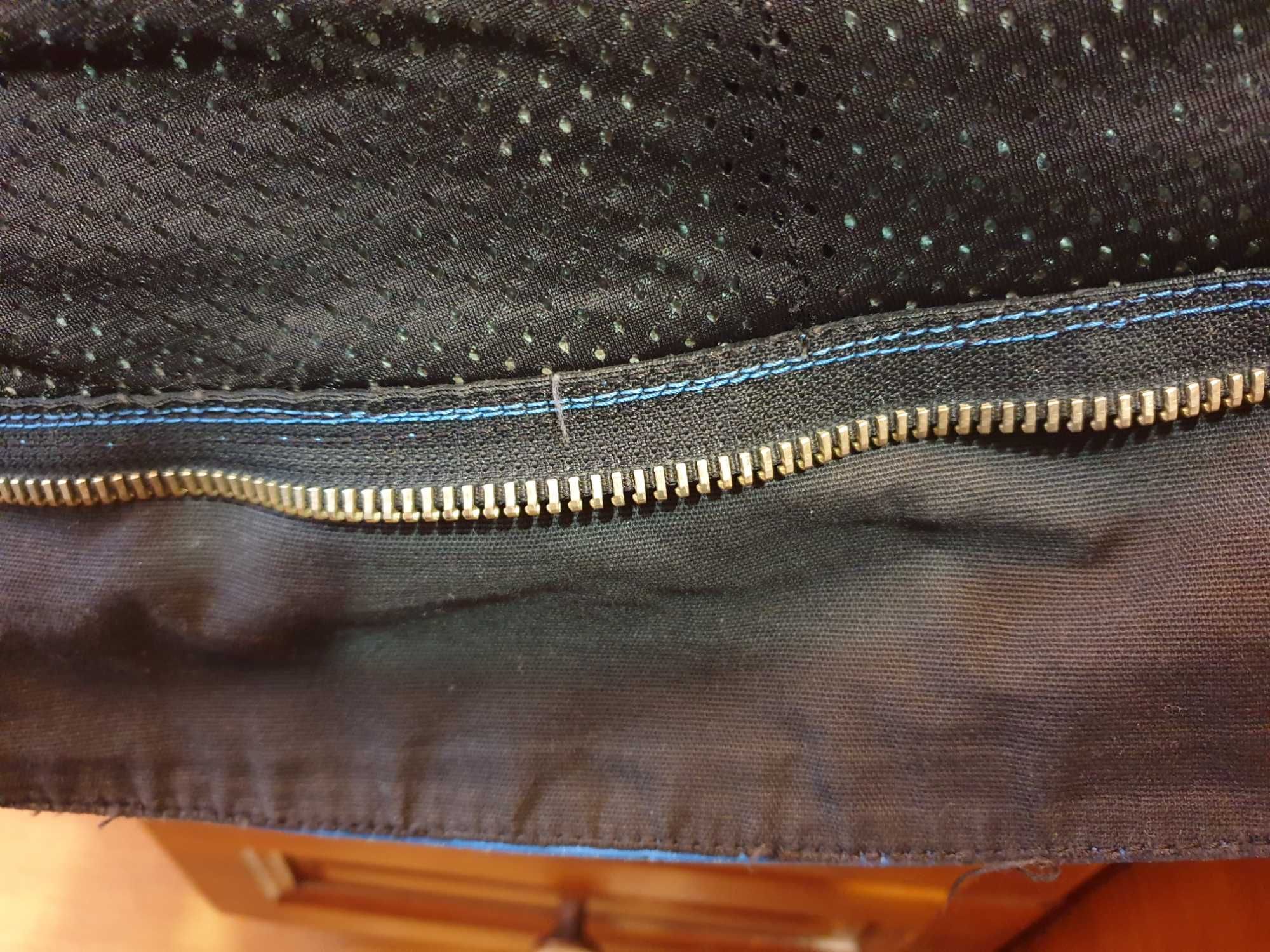 Мото екип Dainese  Размер 50, 2 pcs. Яке+панталон 100% Кожа протектори