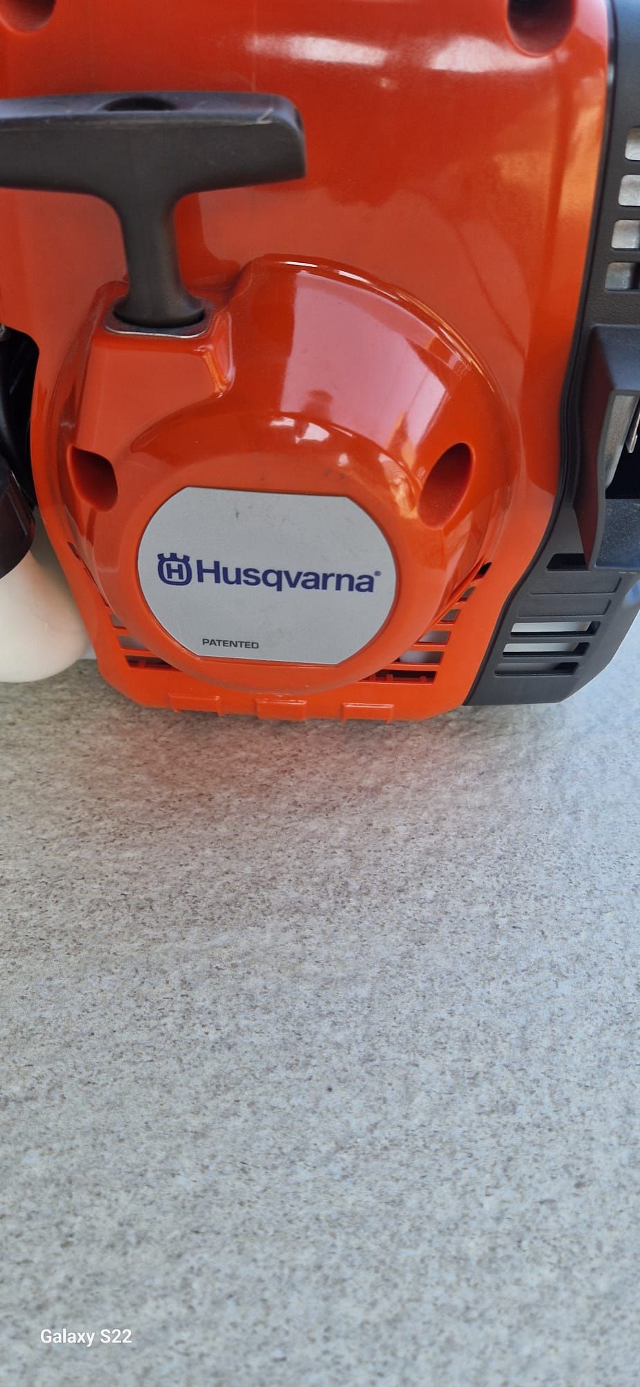Husqvarna motocoasă pe benzină