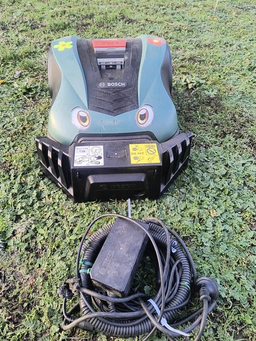 De vânzare robot  gazon Bosch