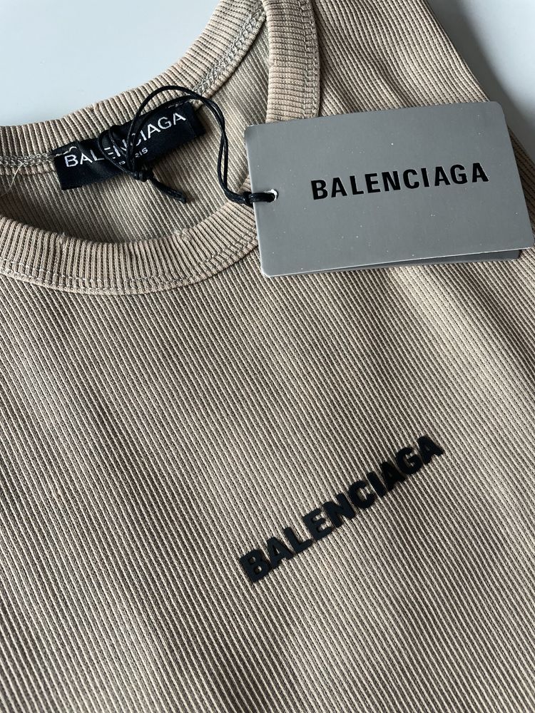 Дамска тениска *B*a*l*encia*g*a*