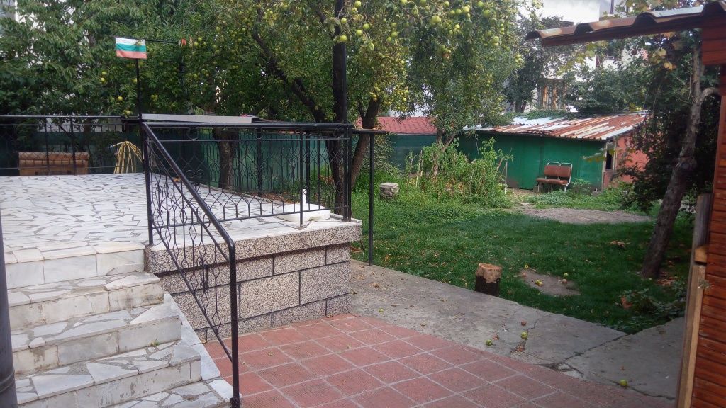 Дава се под наем Къща в с. Бистрица, Област София-град - 180 кв.м за 1020 € - Снимка #3