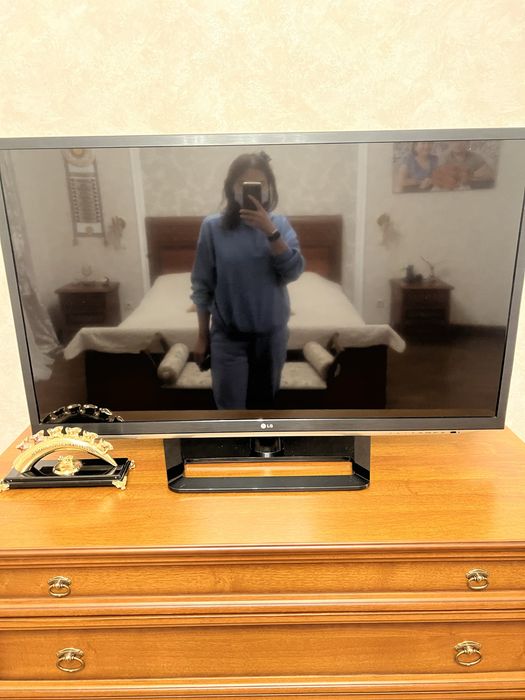Телевизор LG состояние нового, не пользовались