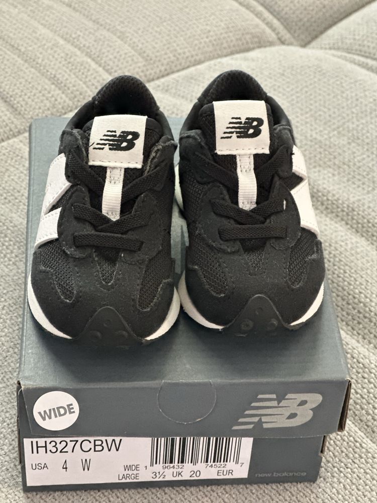 Бебешки маратонки New Balance EU 20