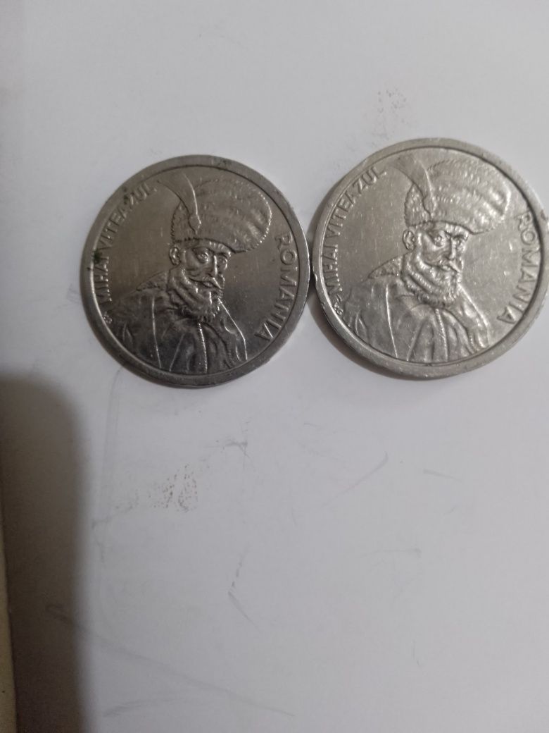 Vând 2 monede 100 Lei din 1992 și 1993