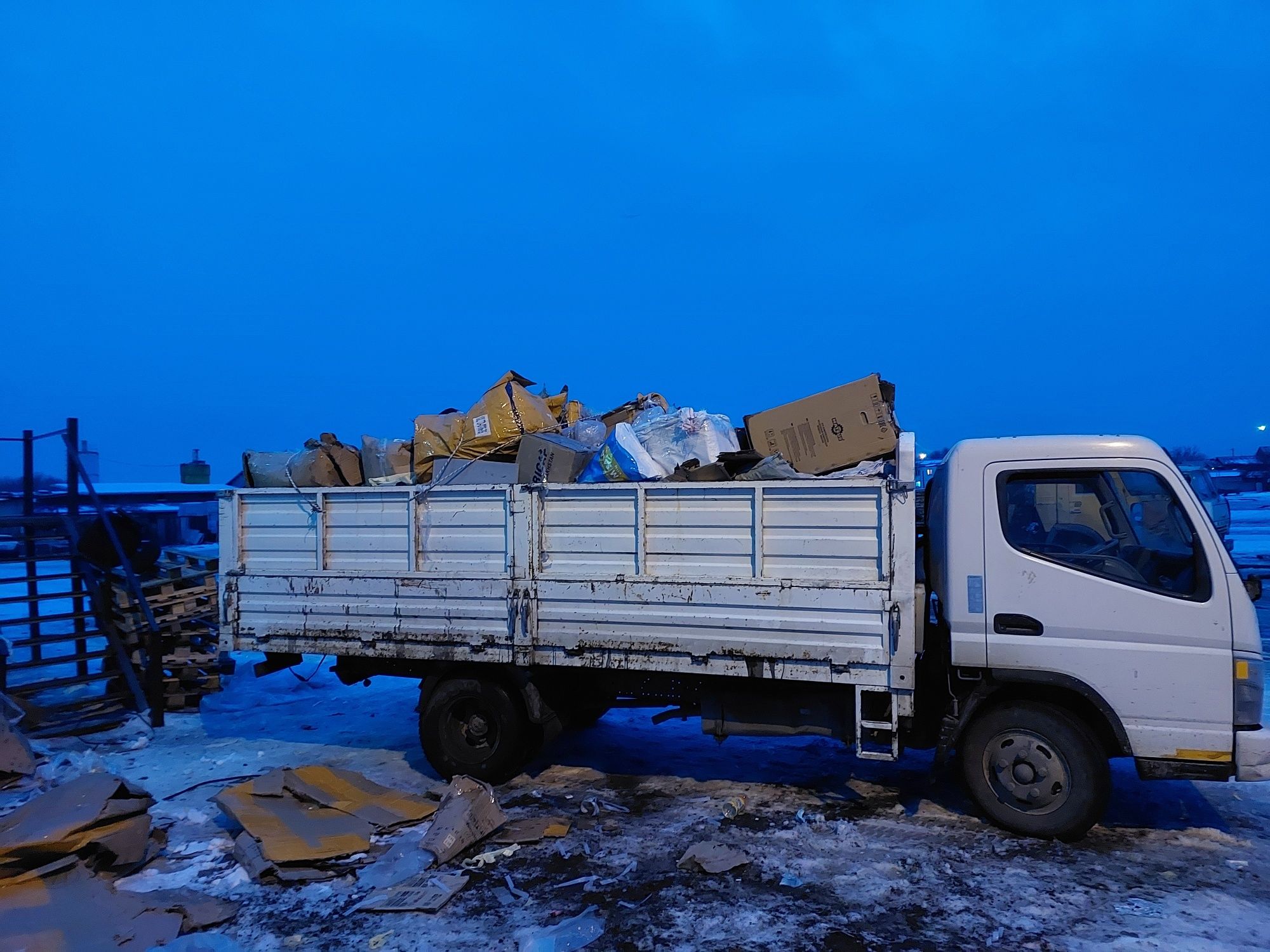 Вывоз мусора от 2000тг Газель до 5-тонн , вывоз строительного бытового