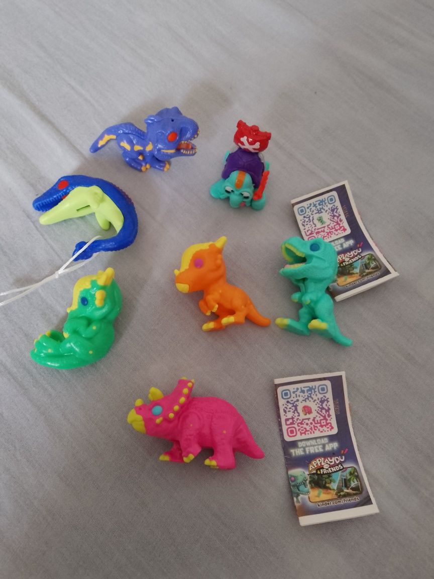 Lot figurine Kinder Joy