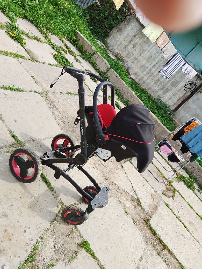 Продам коляску состояние отличное