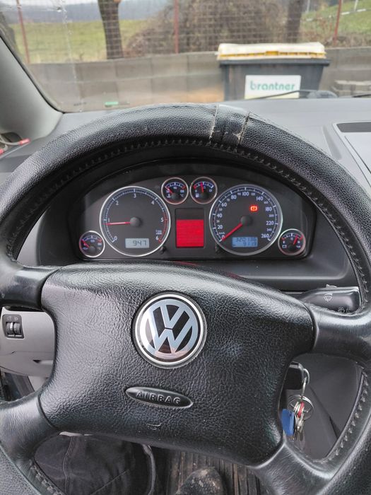 Vând Sharan  1.9 TDI