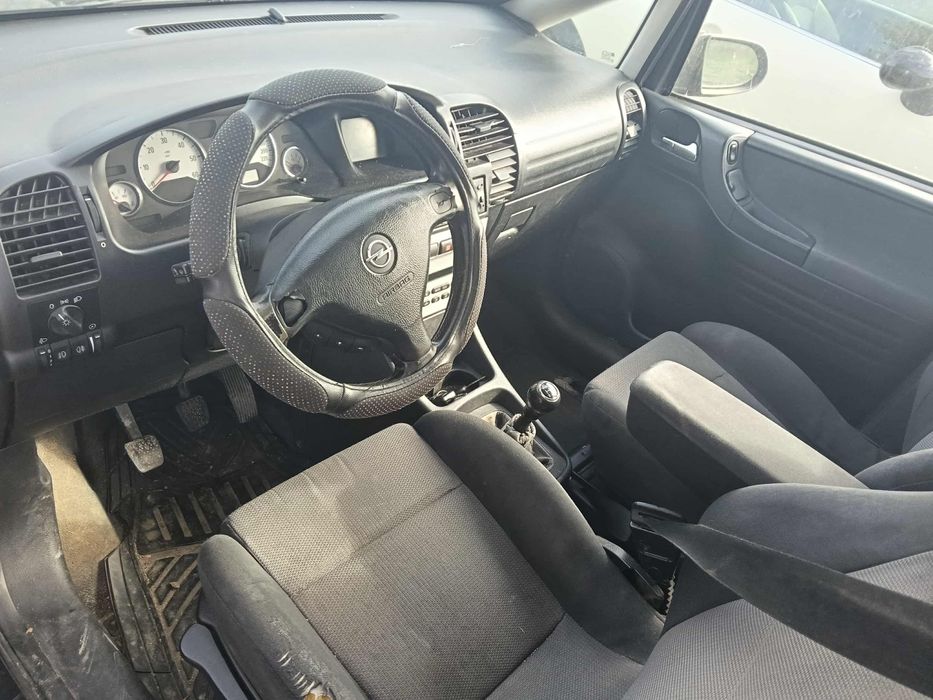 Opel Zafira 7 locuri