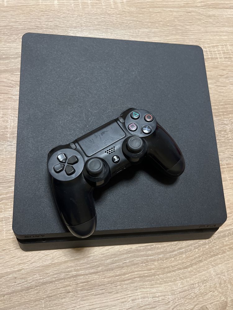 PlayStation 4 slim