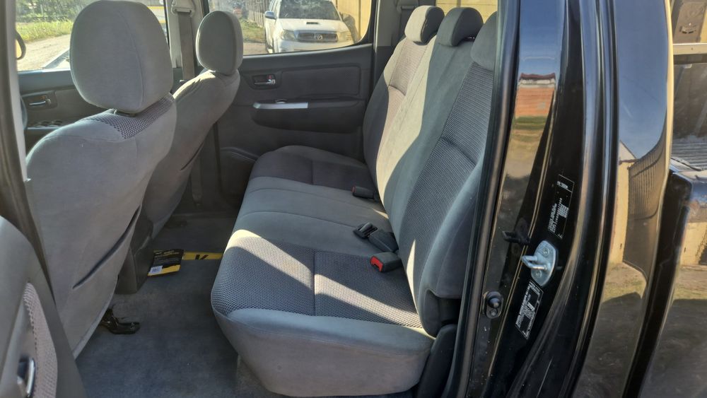 Toyota Hilux 2012 3.0 Manual volan dreapta