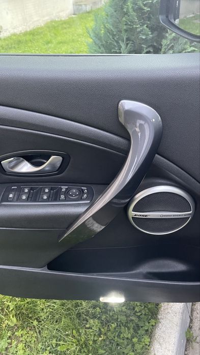 Vând renault megane 3