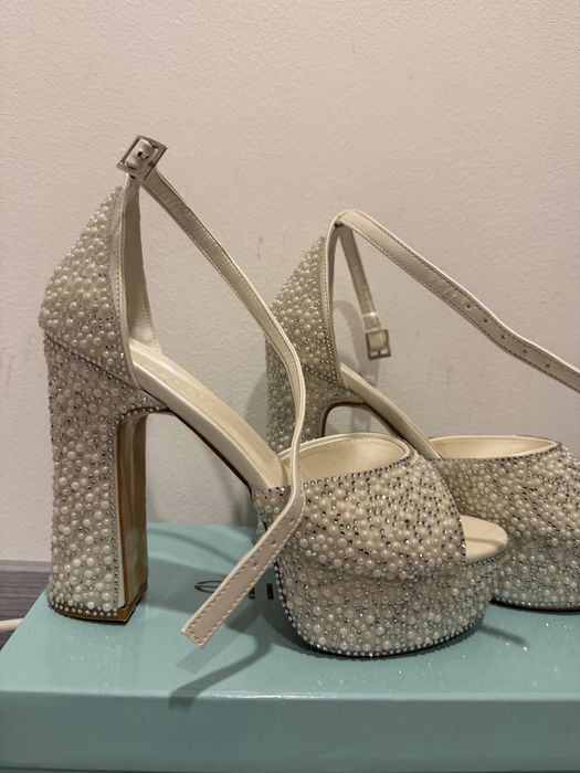 Булчински обувки на ток+чанта