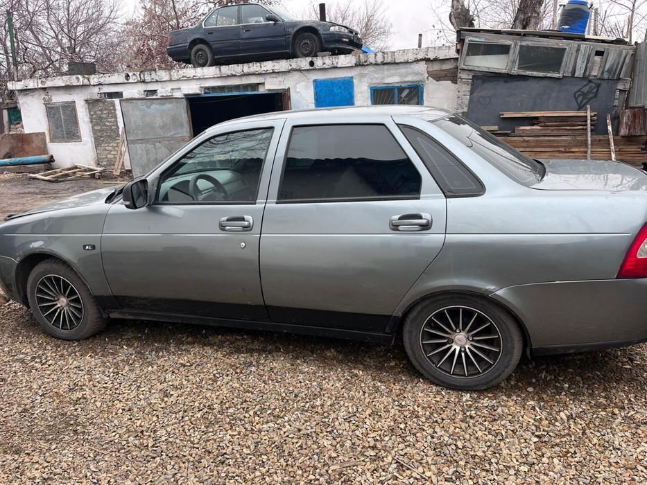 Продам Приору пятилетку