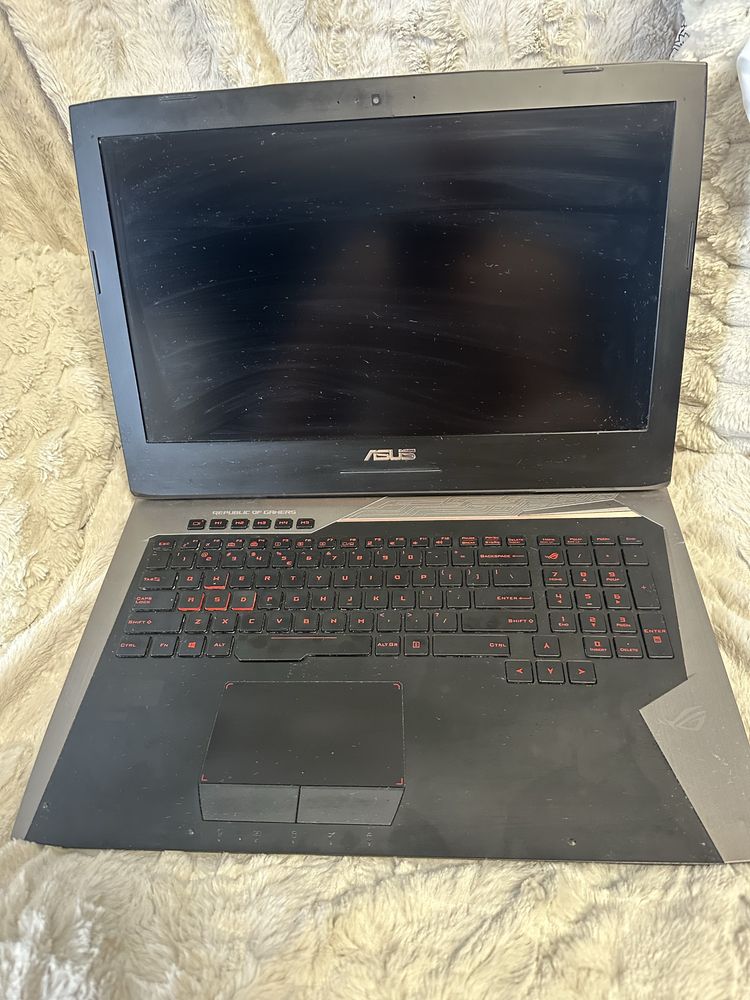 Asus ROG G752VSK ( gtx 1070)