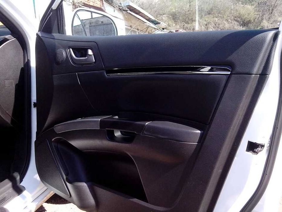 ручки дверей Geely Emgrand EC7