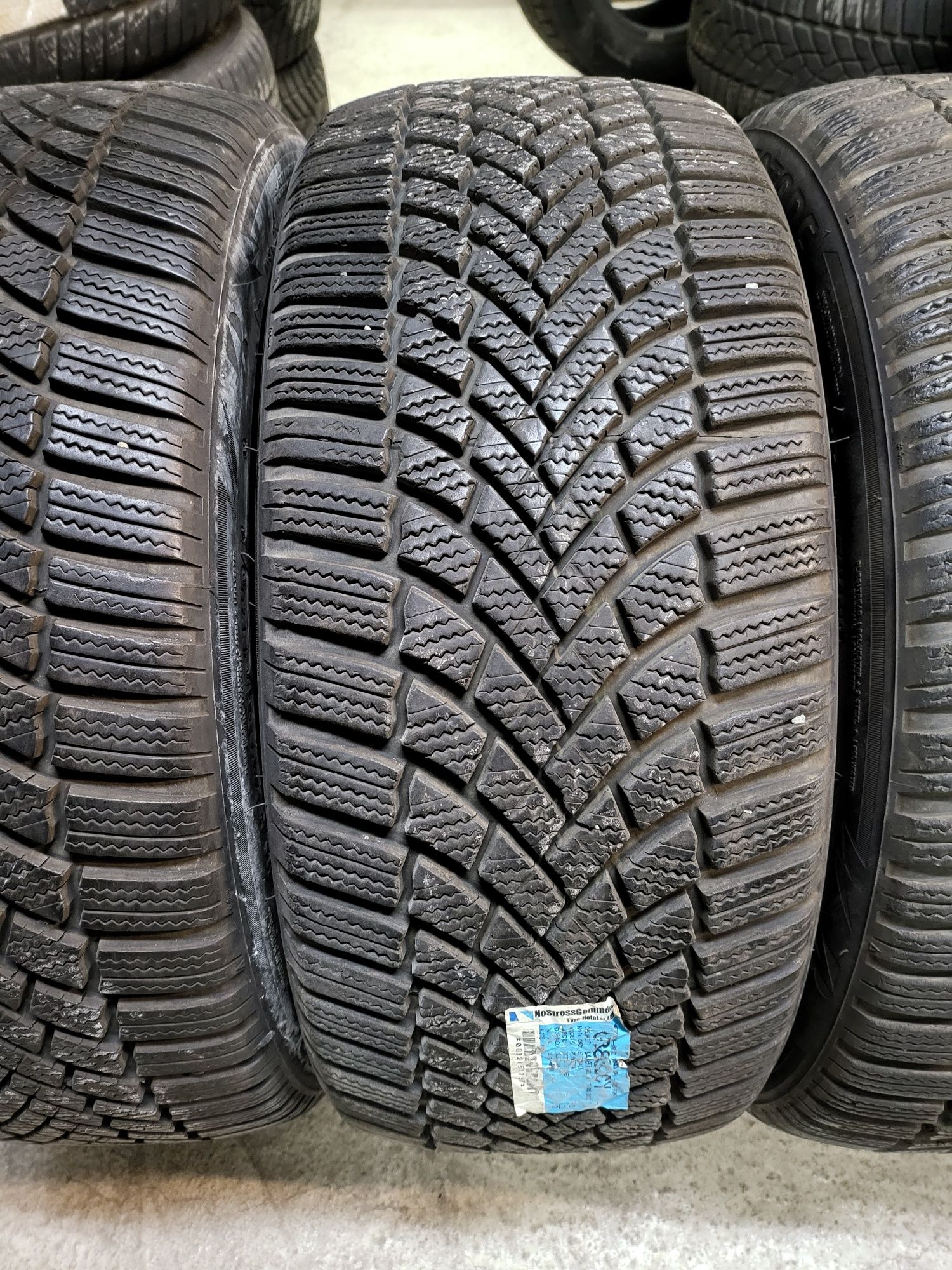 225/45/18 BRIDGESTONE 4бр