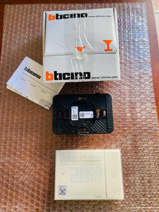 Termostat BTICINO SXG8002 Smarther2