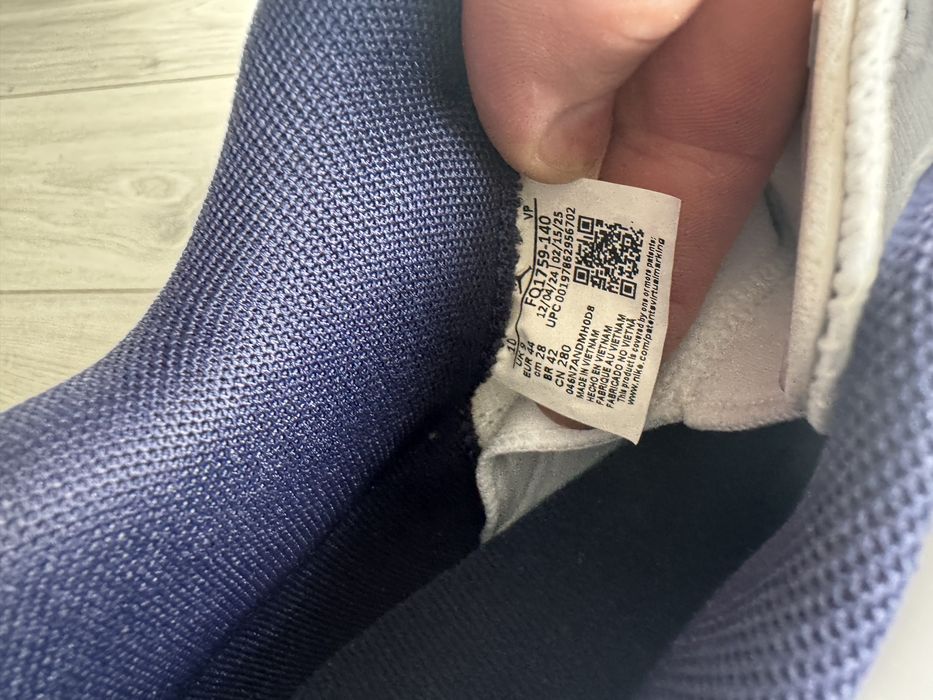 Adidasi nike jordan nr 44