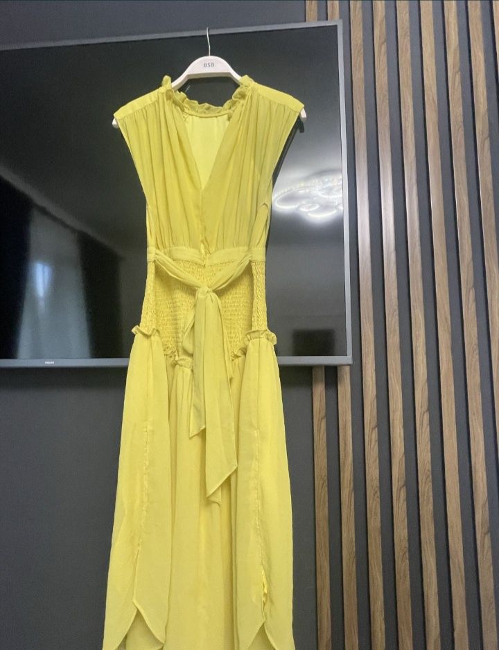 Rochie galbena de vara