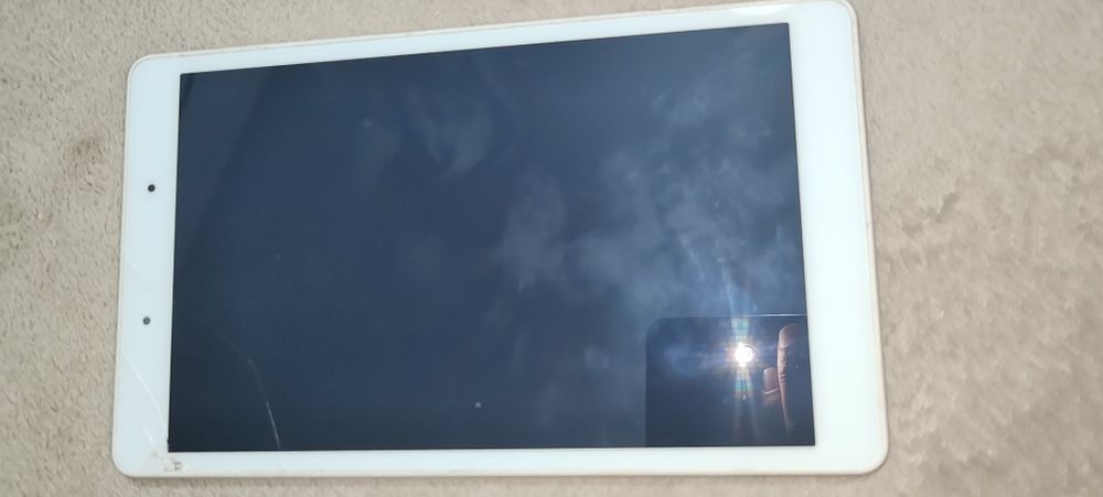 Vând tableta Samsung