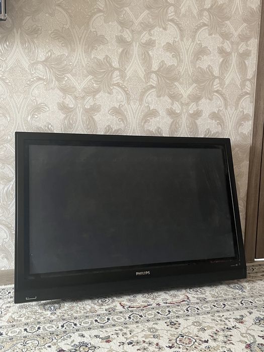 Телевизор PHILIPS