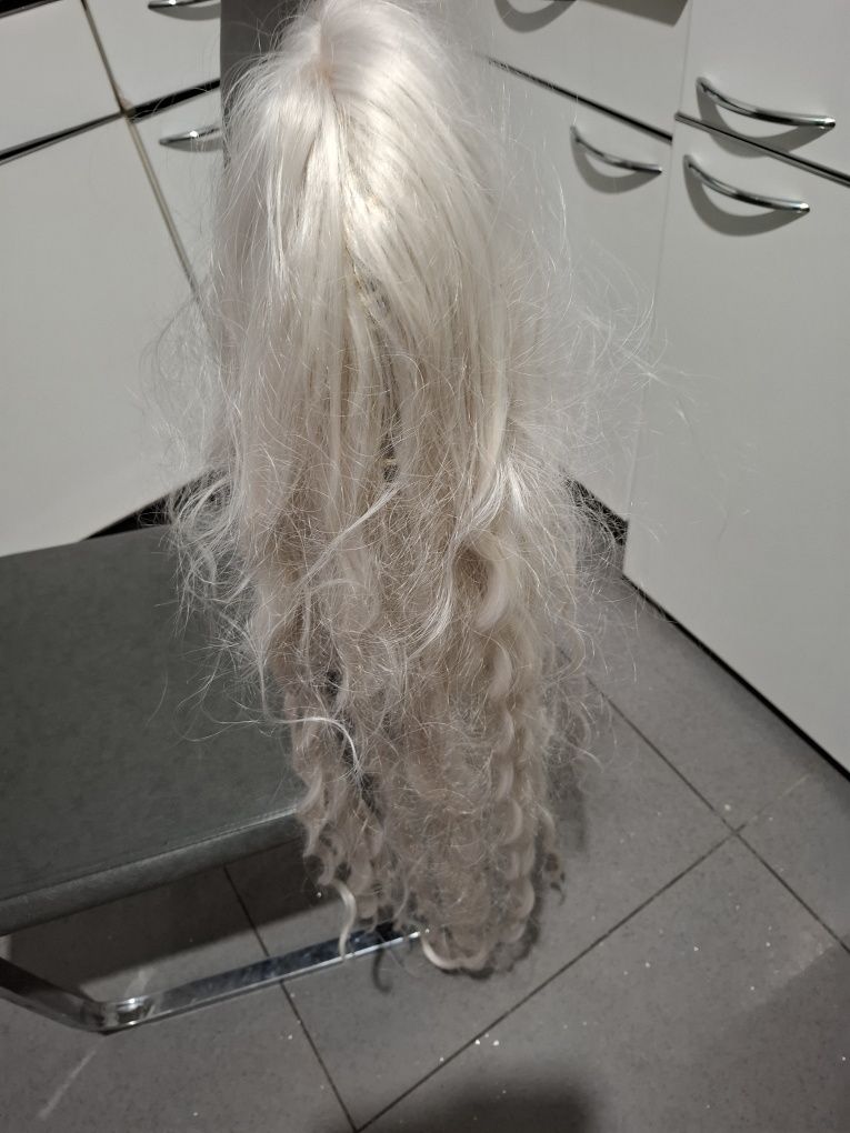Peruca blond lunga 120 cm ușor par ondulatperuca Cenușăreasa