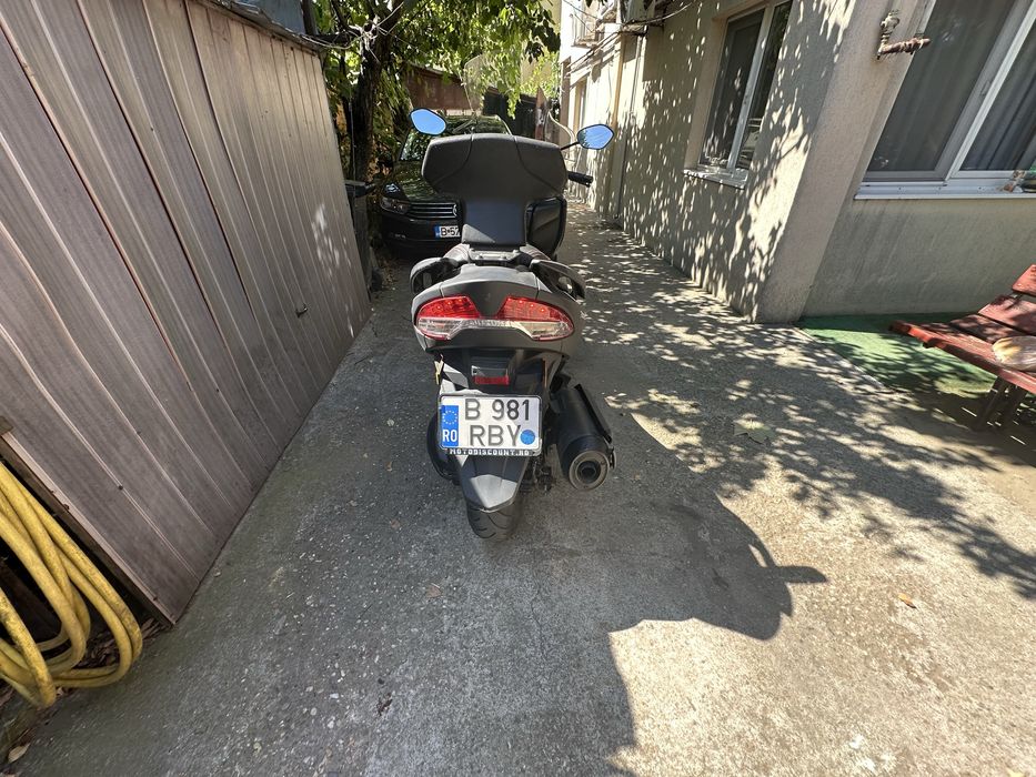 Suzuki Burgman 400 maxi scuter an 2018